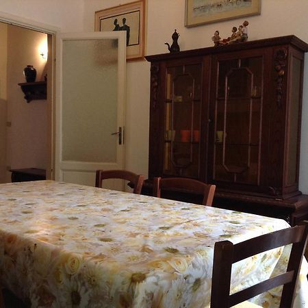 Casa Sara Villa Viareggio Oda fotoğraf